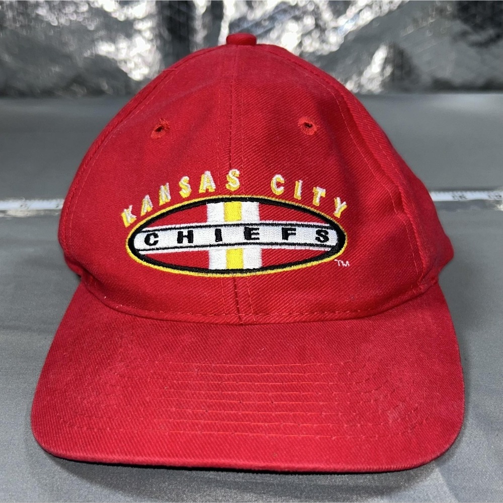 Vintage Kansas City Chiefs Hat Cap Snap Back One Size Red NFL Sports Specialties
